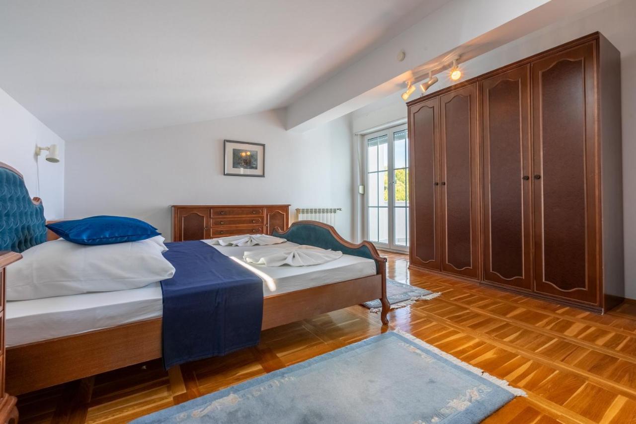 Apartments Vila Antula Banjol Kültér fotó