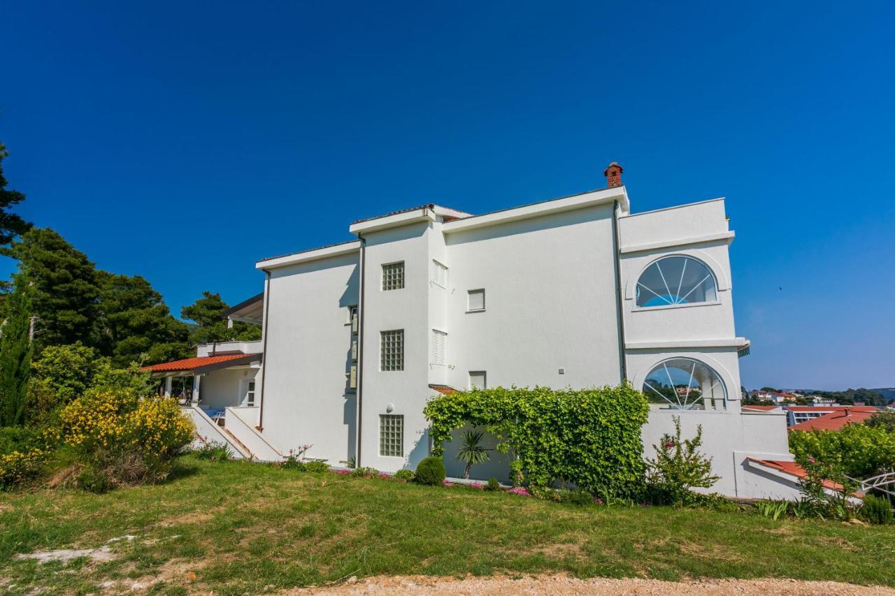 Apartments Vila Antula Banjol Kültér fotó
