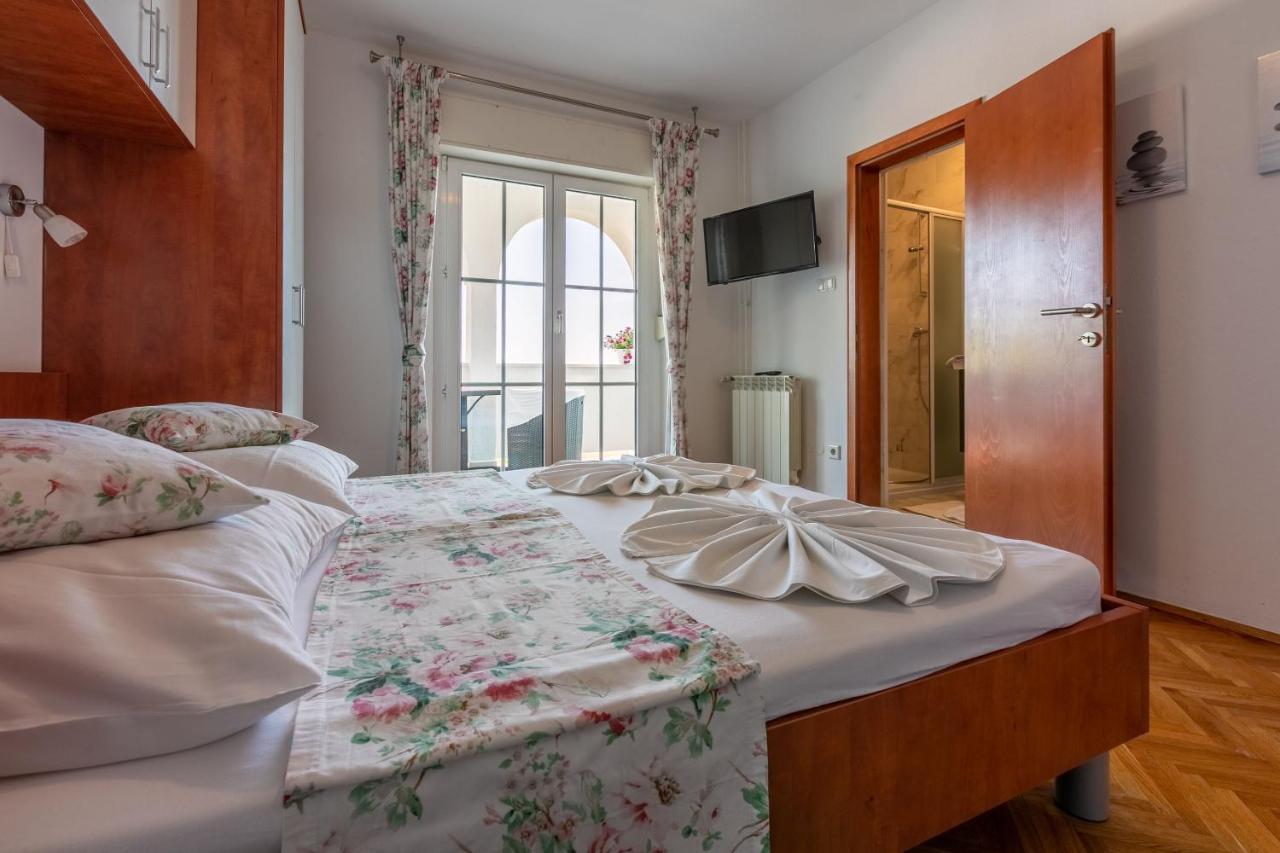 Apartments Vila Antula Banjol Kültér fotó