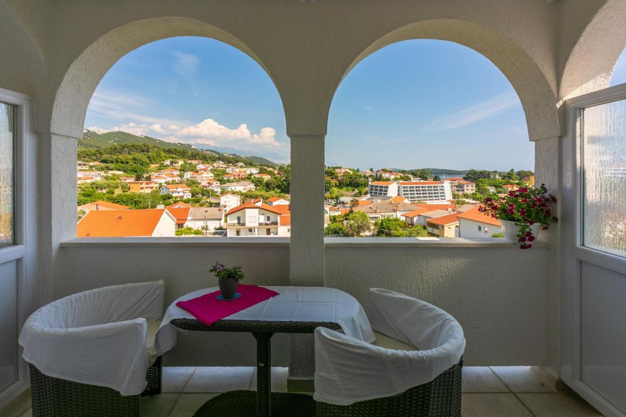 Apartments Vila Antula Banjol Kültér fotó