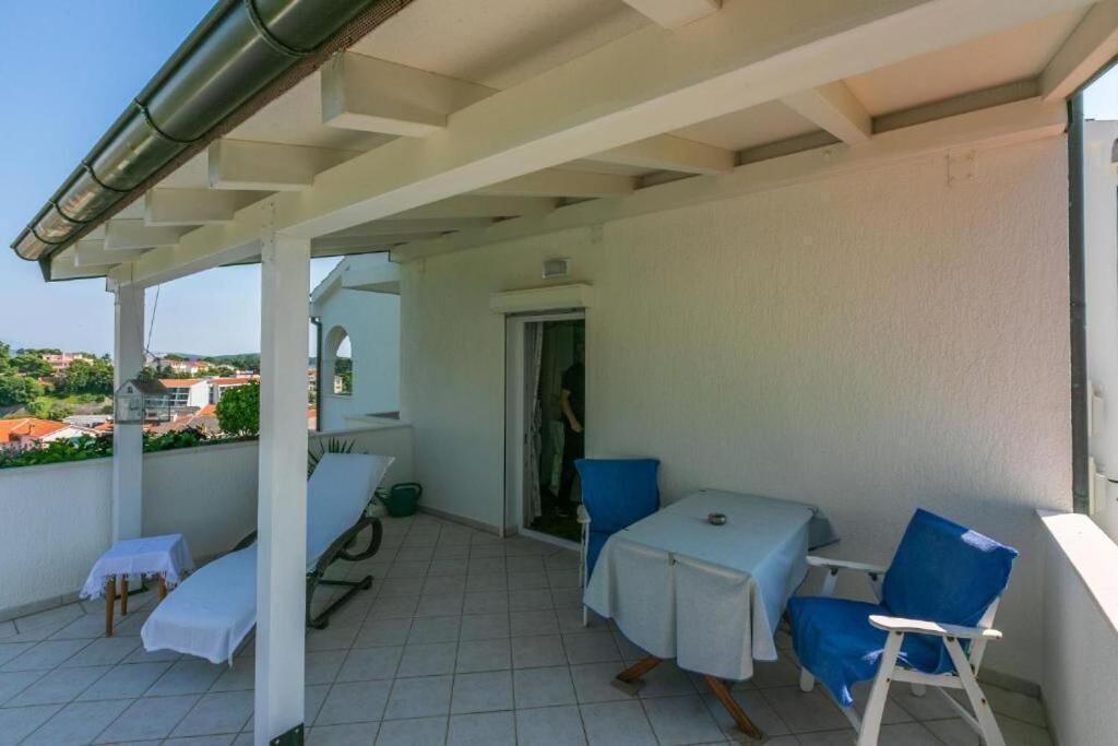 Apartments Vila Antula Banjol Kültér fotó