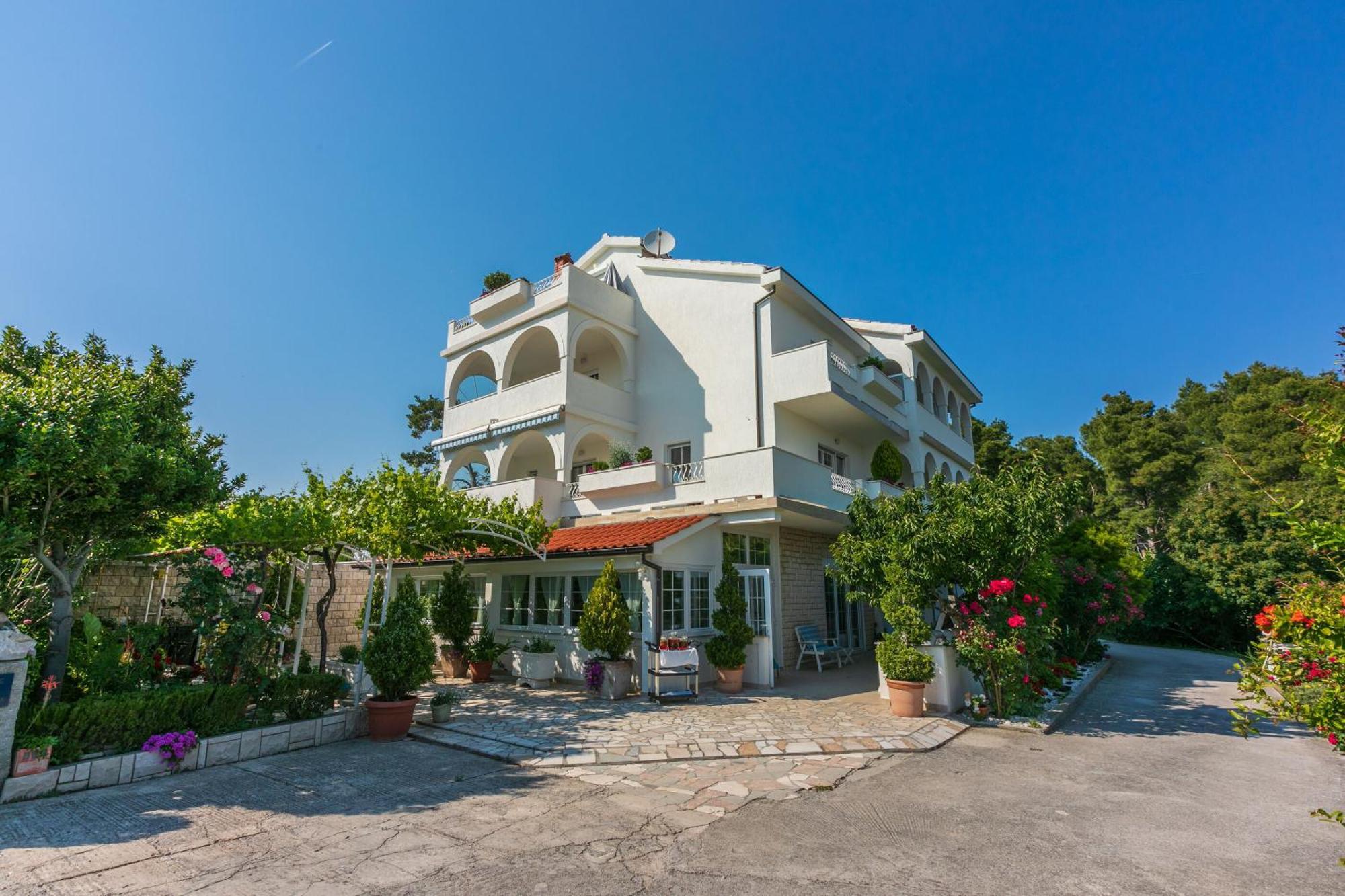 Apartments Vila Antula Banjol Kültér fotó